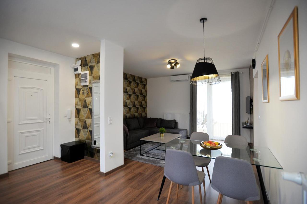 One Luxury Suites Eger Luaran gambar