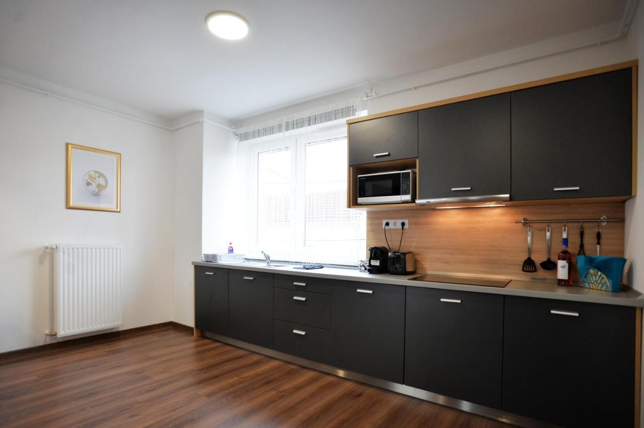 One Luxury Suites Eger Luaran gambar